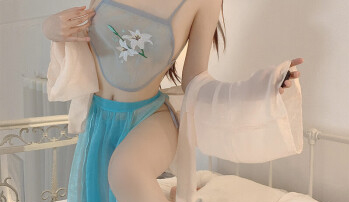 Sexy Satin Lingerie – Smooth & Sensual